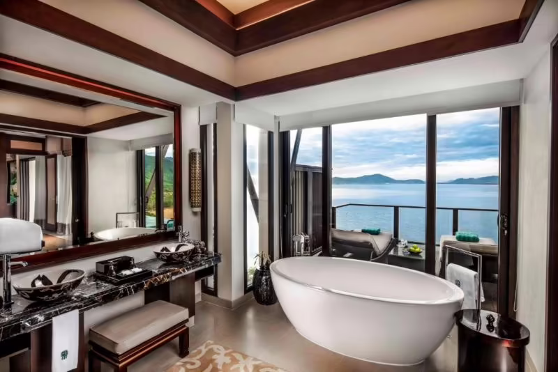 BANYAN TREE LANG CO