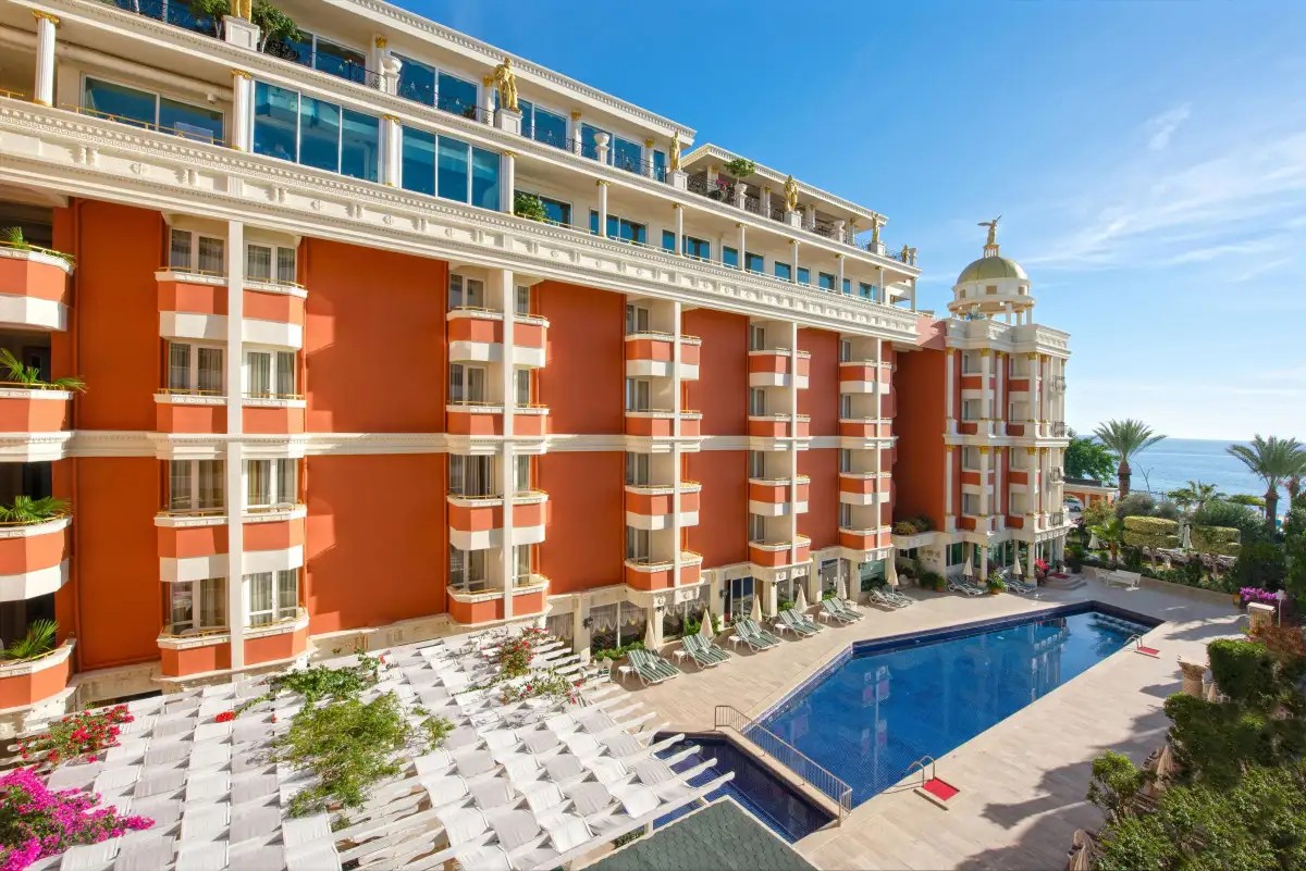 ANTIQUE ROMAN PALACE MUSEUM HOTEL ADULTS ONLY 16+