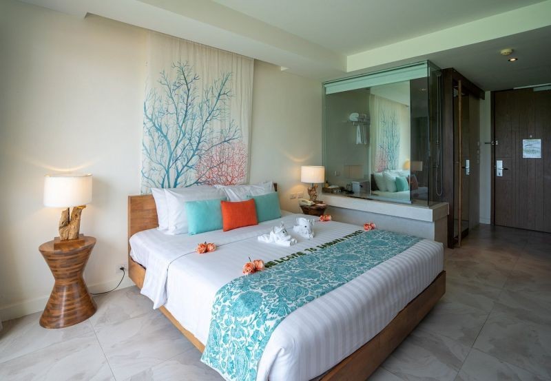 deluxe side sea view
