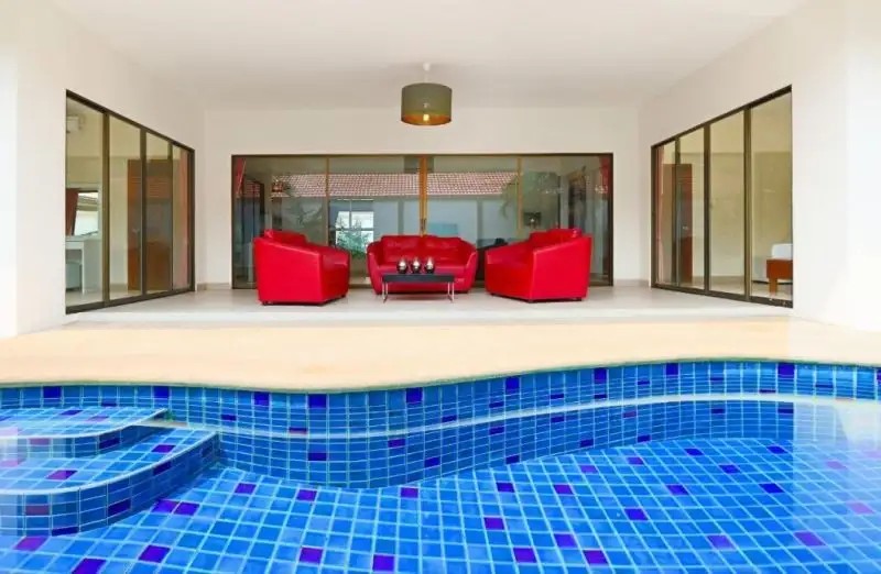 AVOCA POOL VILLAS