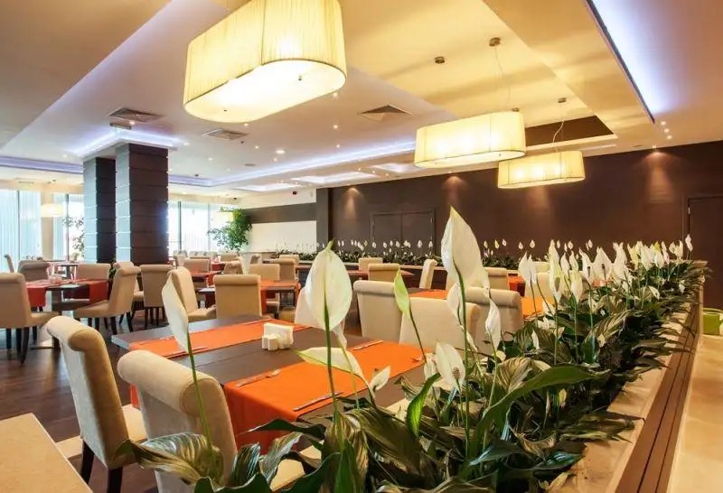 INTERNATIONAL HOTEL CASINO & TOWER SUITES