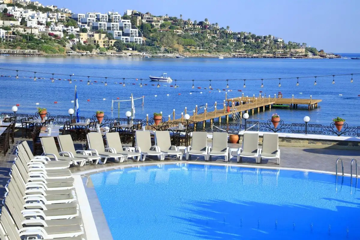 FLEUR BAY RESORT (EX. CACTUS FLEUR BEACH)