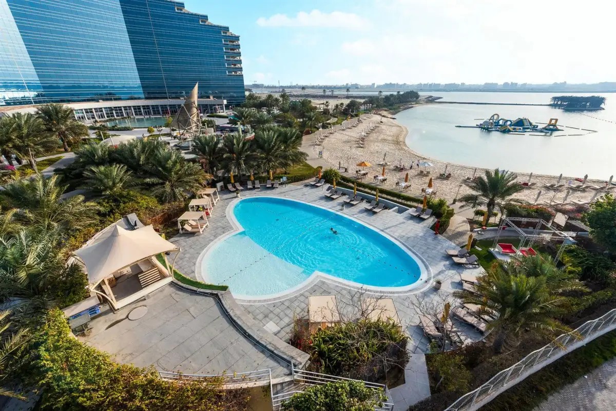 THE ART HOTEL & RESORT AMWAJ ISLANDS