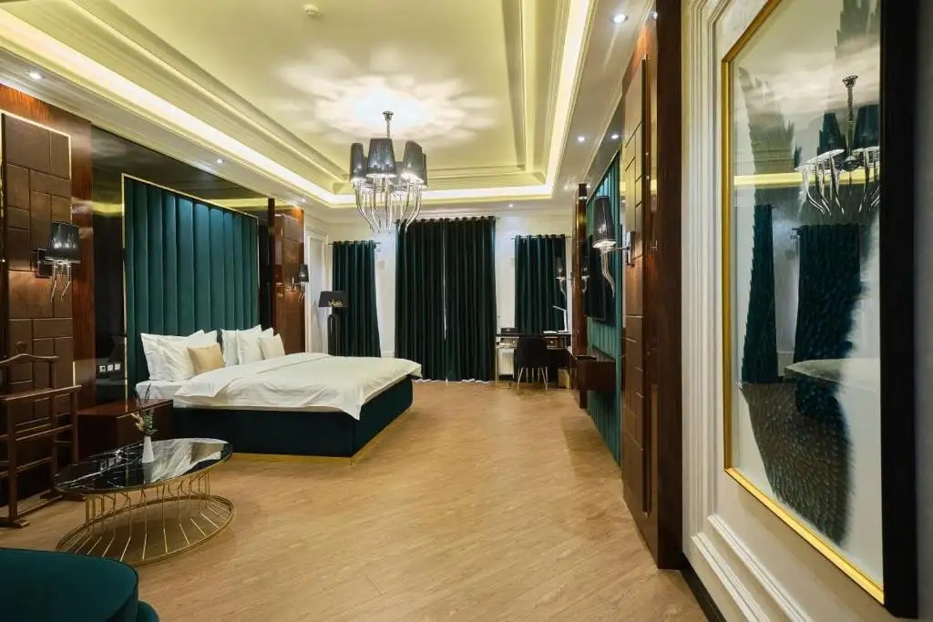 EAST STAR HOTEL