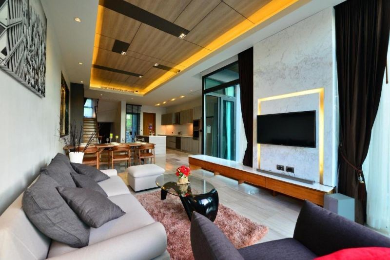 2 bedroom private jacuzzi pool villa