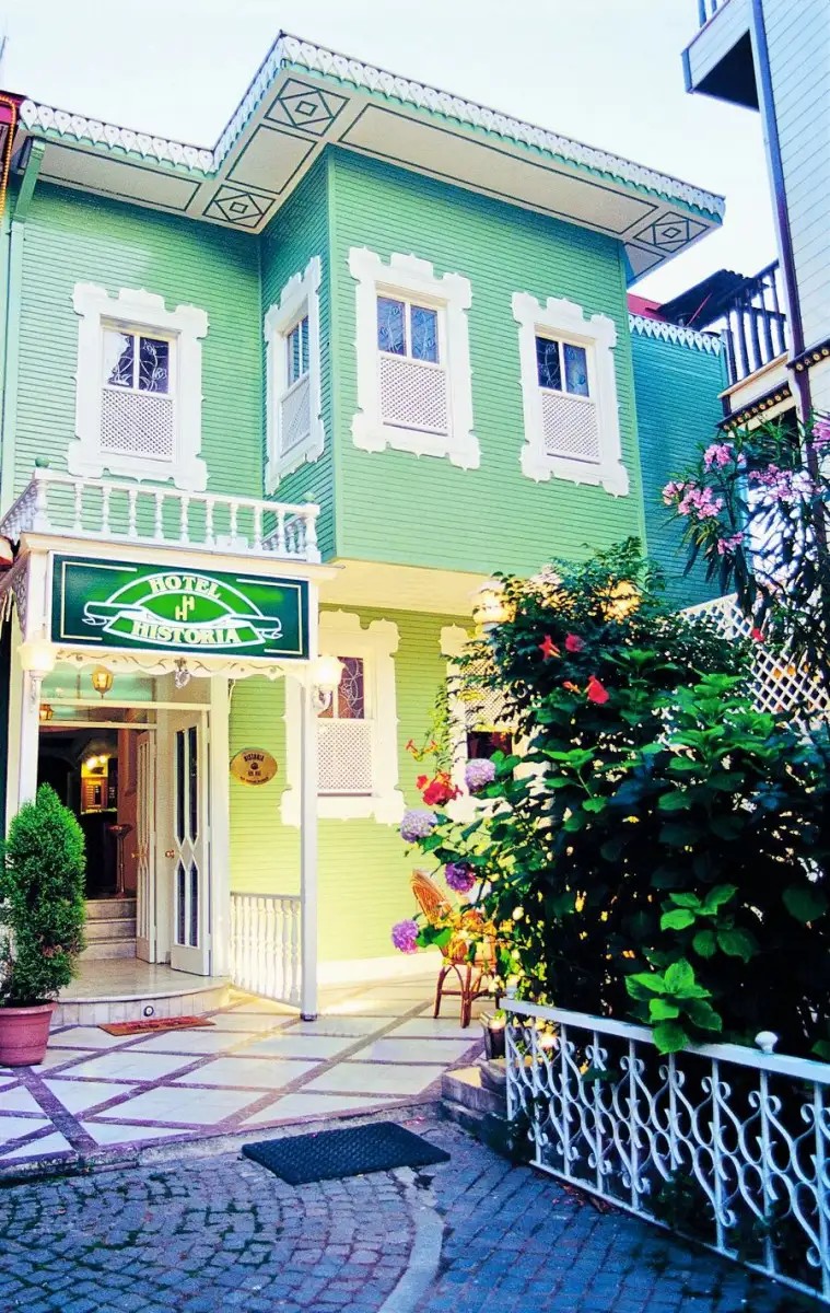 HISTORIA HOTEL