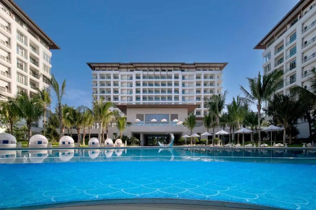 THE MERMOON RESORT HAINAN TUFU BAY TAPESTRY COLLECTION BY HILTON
