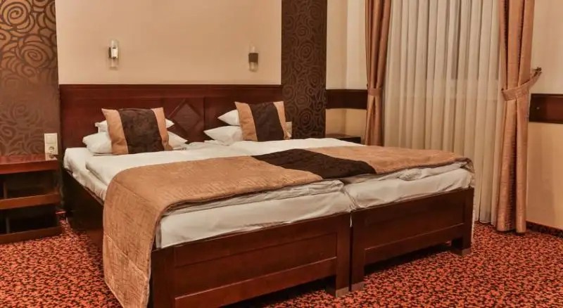 HUNGUEST HOTEL APOLLO (EX. APOLLO THERMAL HOTEL APART)