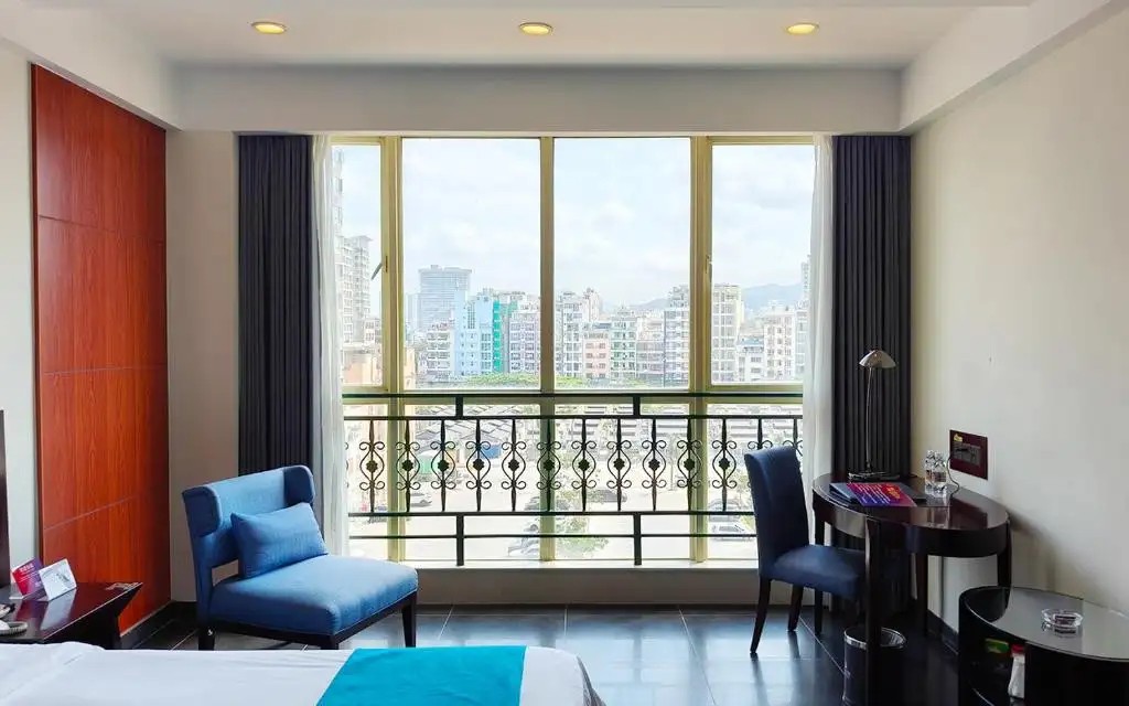 SANYA SHENGYI SEAVIEW HOTEL (EX. SHENGYI HOLIDAY VILLA&SUITES)