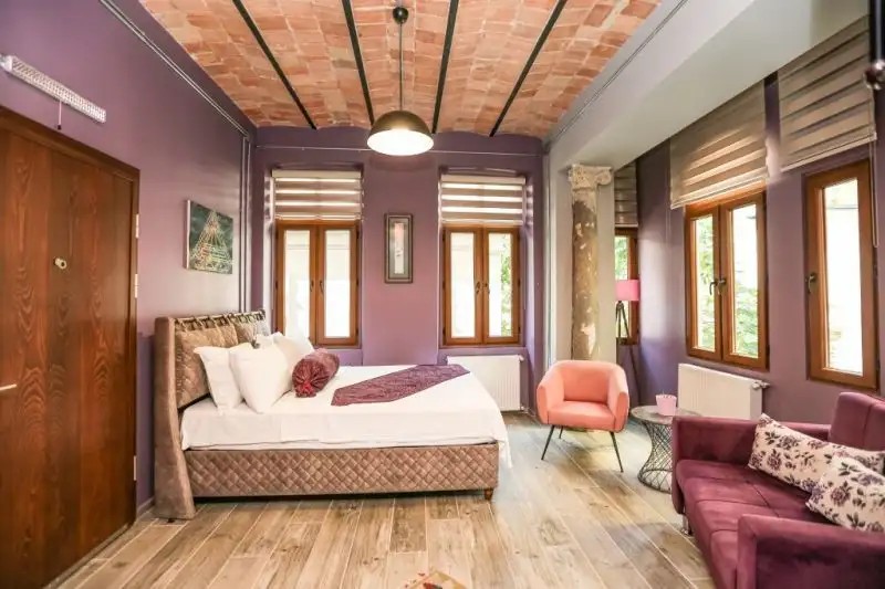 NO 8 GALATA