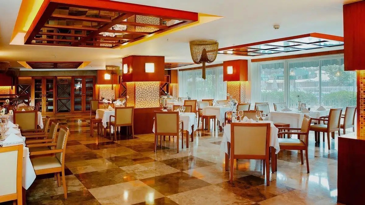 GRAVEL HOTELS SELECT (EX. SEVEN SEAS GRAVEL SELECT)