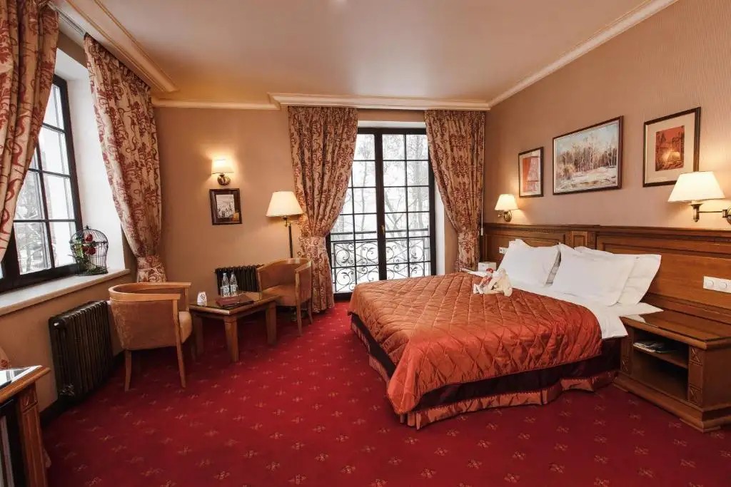 HERMITAGE (ЭРМИТАЖ)