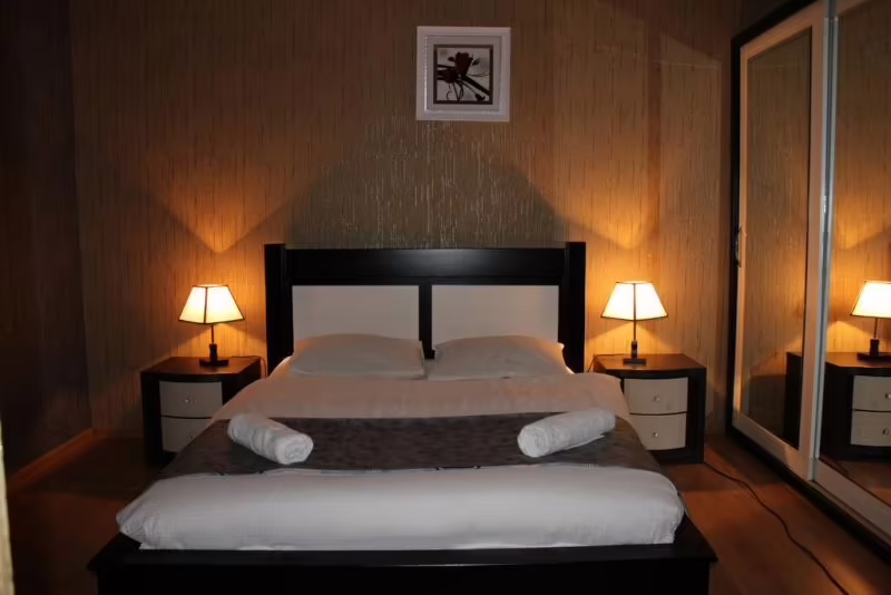 ELEGANCE HOTEL