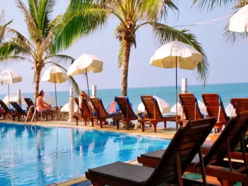 LANTA PALACE RESORT & BEACH CLUB