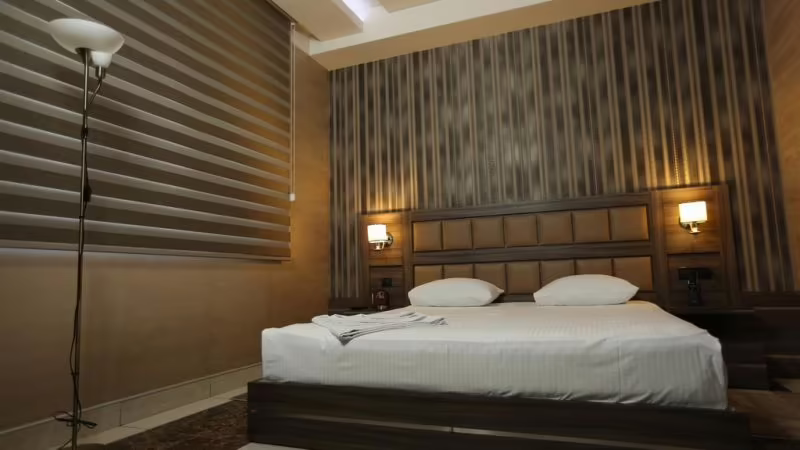 AVAN PLAZA HOTEL
