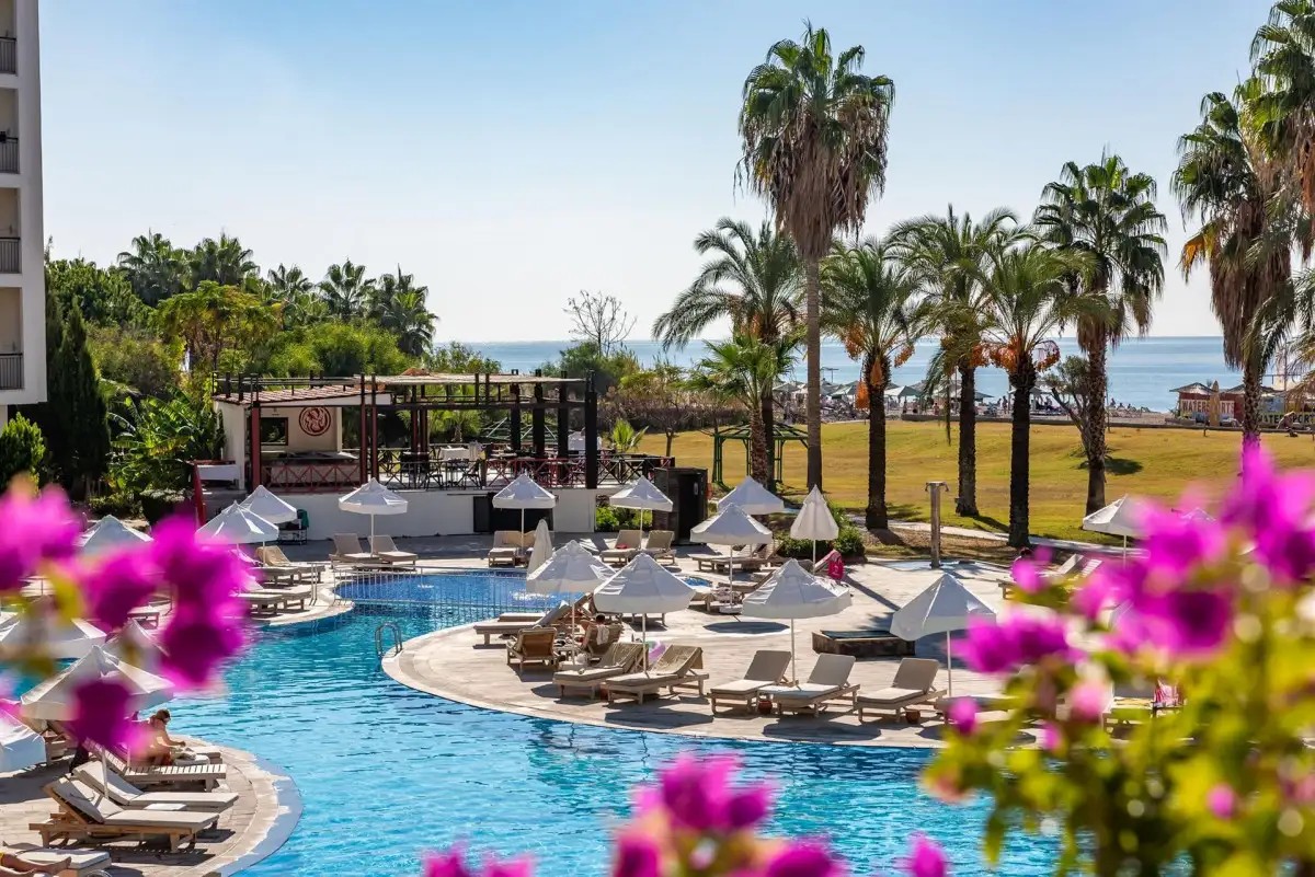 SELECTUM FAMILY COMFORT SIDE (EX. LYRA RESORT HOTEL)