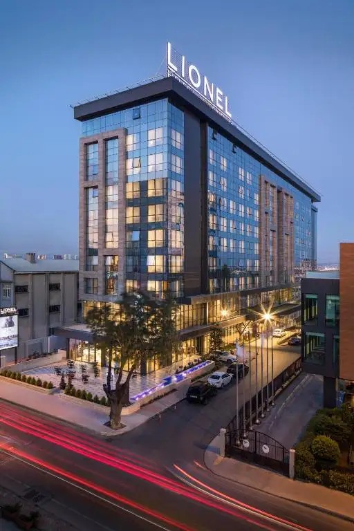 LIONEL HOTEL