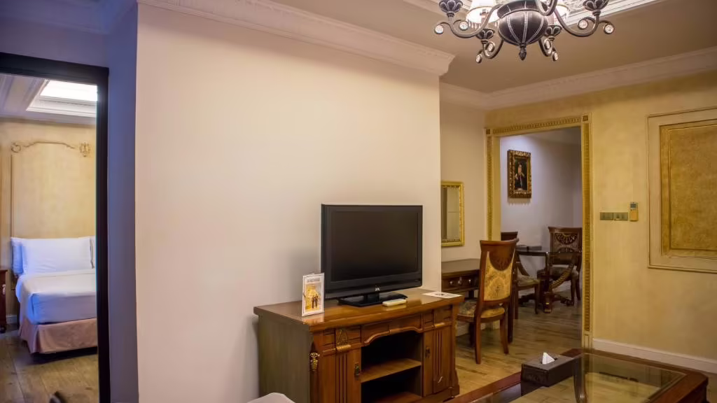 FOUR SEASONS PLACE PATTAYA