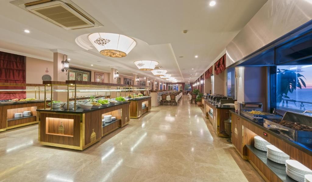 ANTIQUE ROMAN PALACE MUSEUM HOTEL ADULTS ONLY 16+