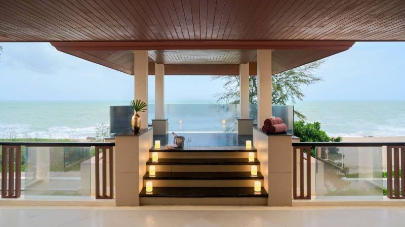 3 bedroom royal sea view jacuzzi penthouse