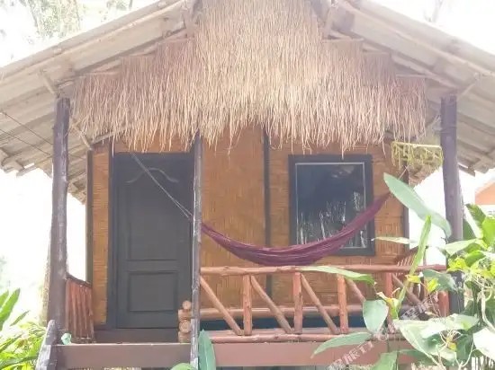 LANTA MAIKEAW BUNGALOW