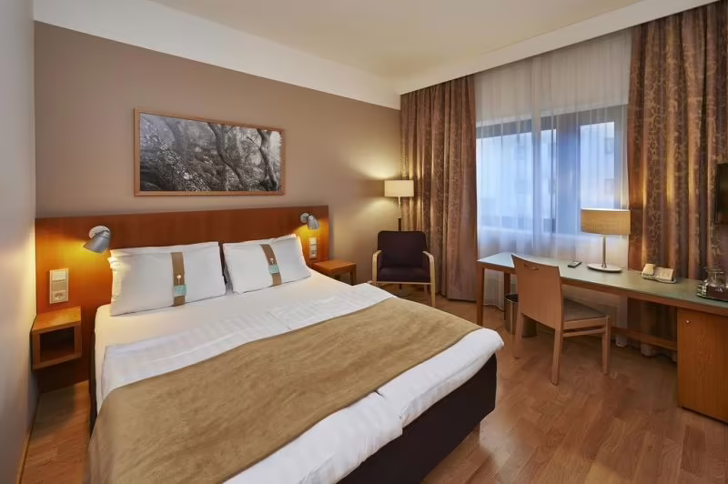 HOLIDAY INN HELSINKI VANTAA AIRPORT