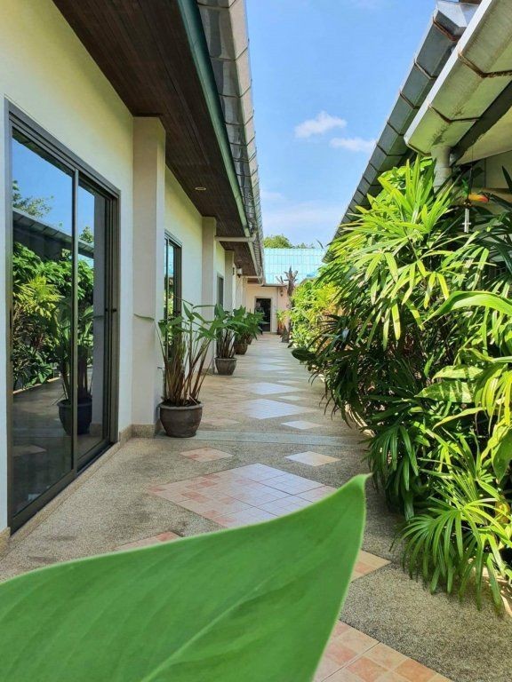 MUCHSHIMA HOUSE