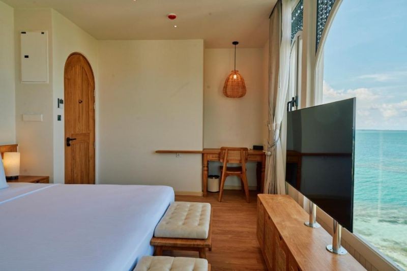 deluxe infinity seaview