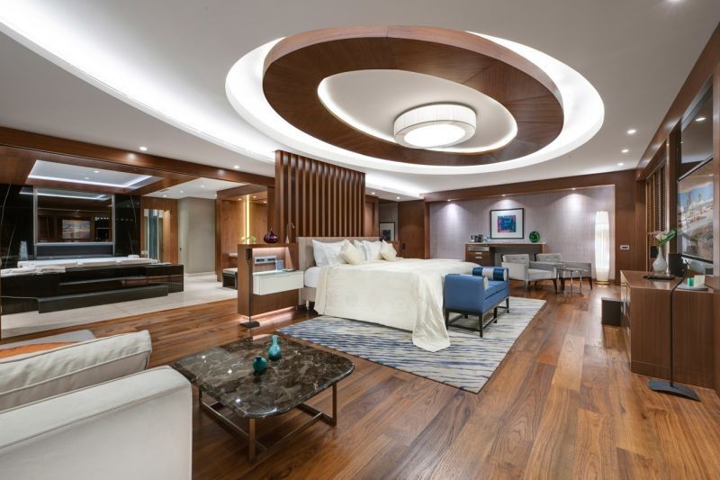 crown villa