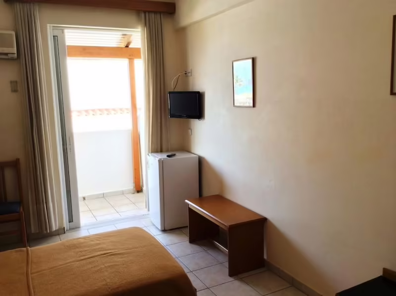 ANDREOLAS BEACH HOTEL