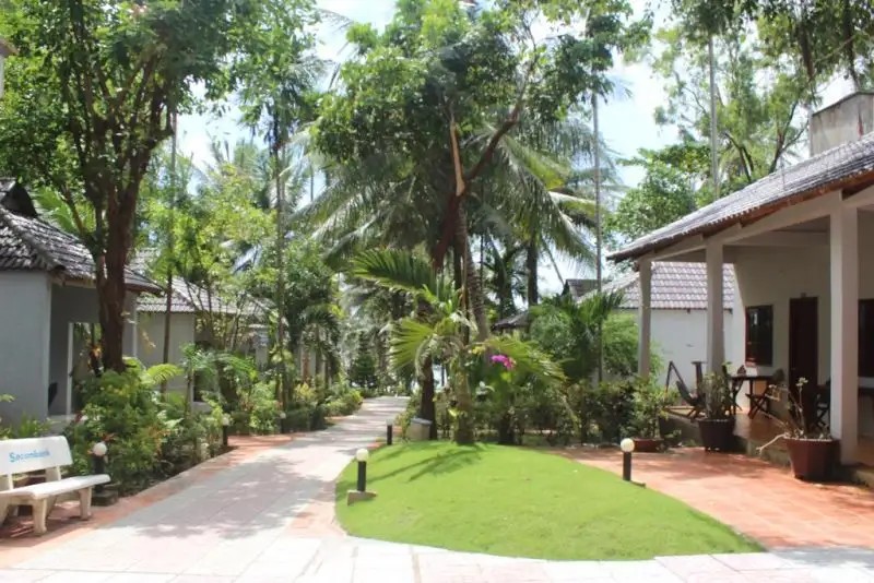 NHAT LAN RESORT