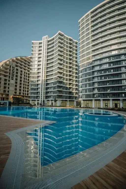 WHITE SAILS RESIDENTIAL