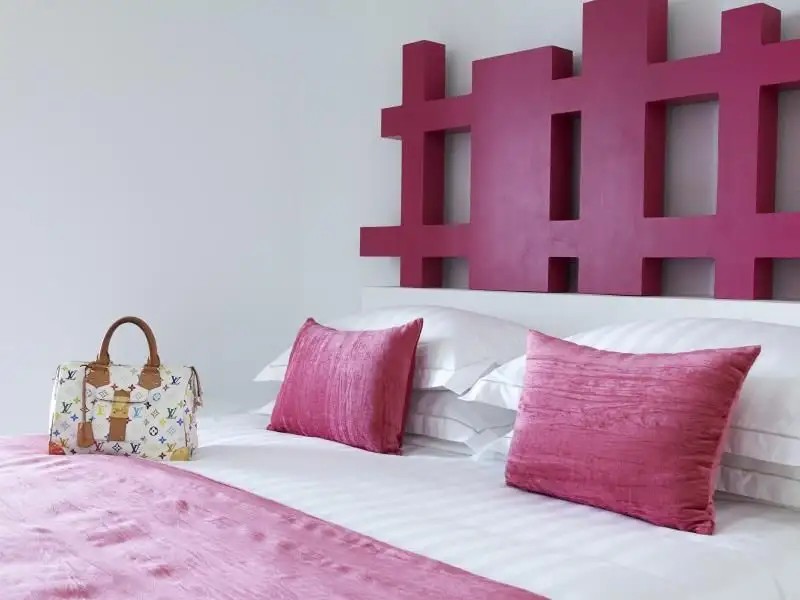 AVANT GARDE SUITES