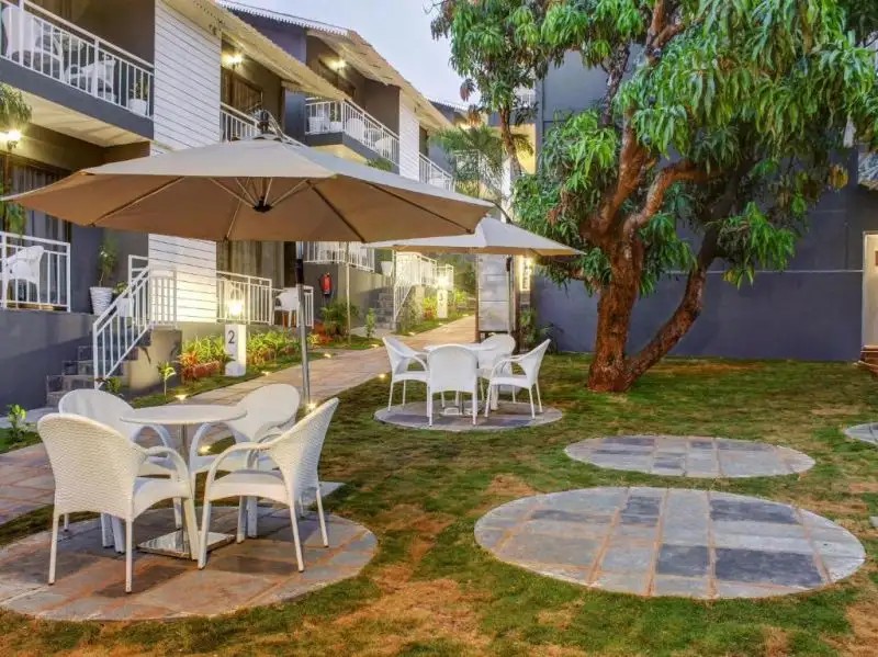 OCEANS 7 ASHVEM (EX. OYO TOWNHOUSE ASHVEM)