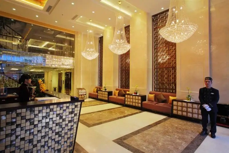 GOLDEN SILK BOUTIQUE