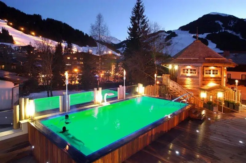 ALPINE PALACE NEW BALANCE LUXUS RESORT