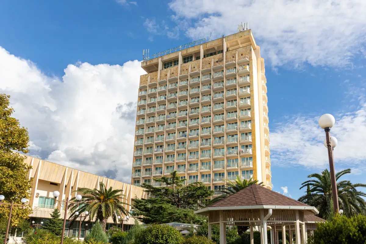 AMZA PARK HOTEL (EX. ЭНЕРГЕТИК)