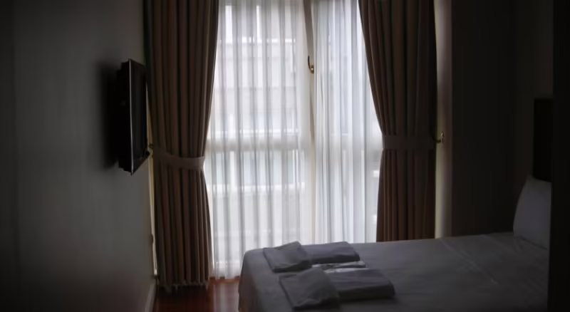 MONO SUITES