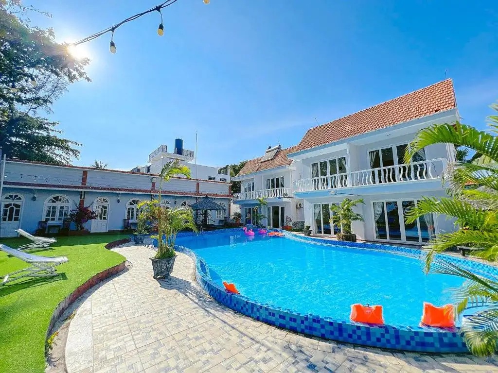 SAND BEACH RESORT