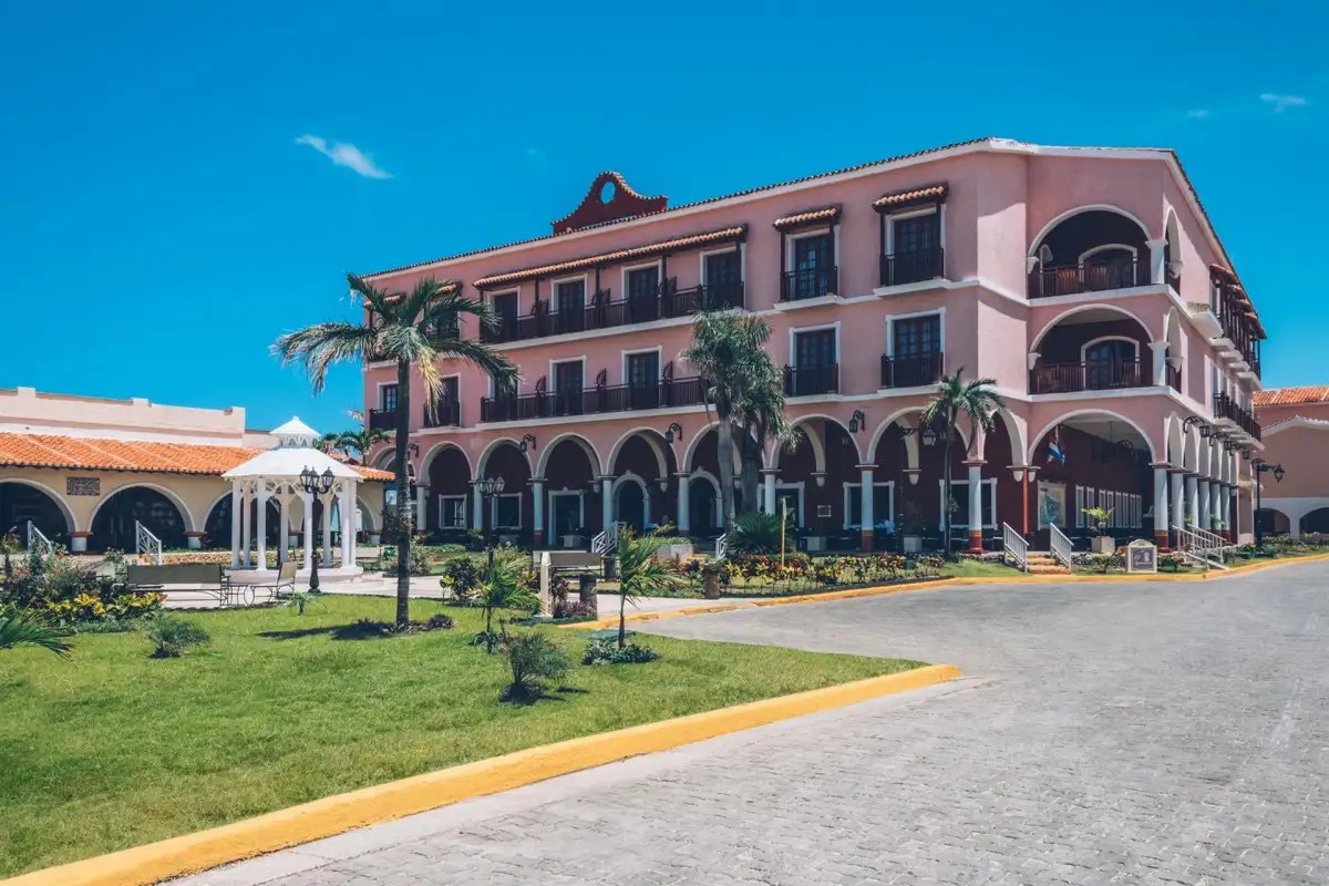 MUTHU COLONIAL CAYO COCO