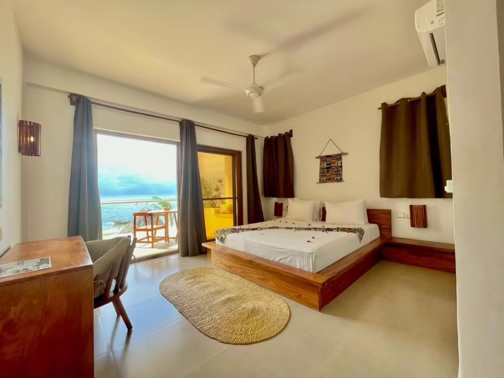 ALUNA BEACH APARTMENTS