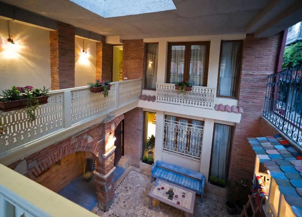 NO12 BOUTIQUE HOTEL