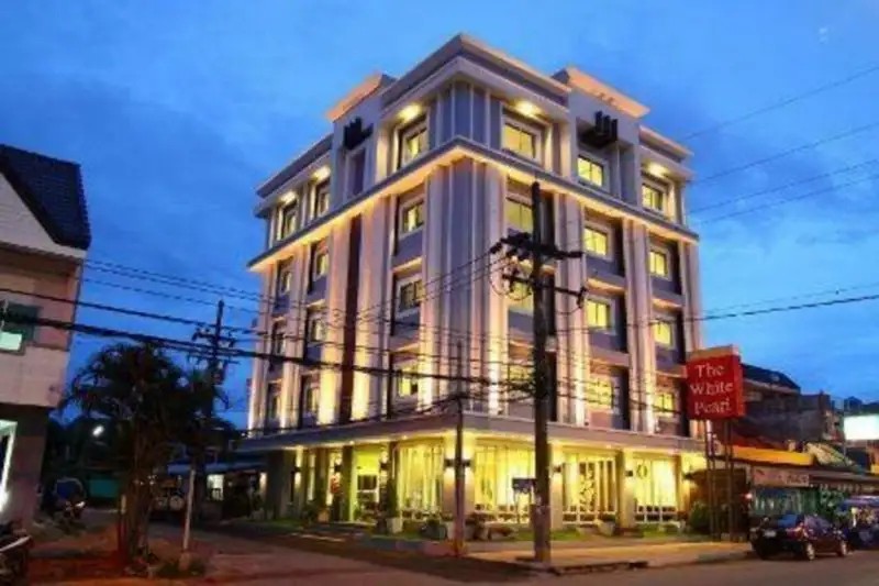 THE WHITE PEARL HOTEL