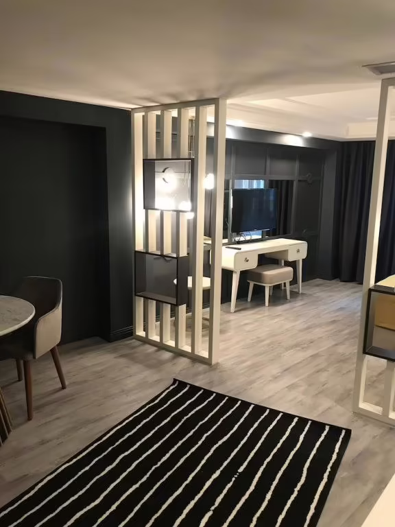 B LOFT HOTEL