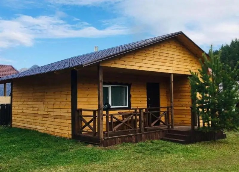 BRAUNHOUSE (БАРН ХАУС)