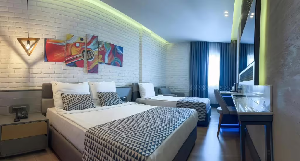 LAREN FAMILY HOTEL & SPA