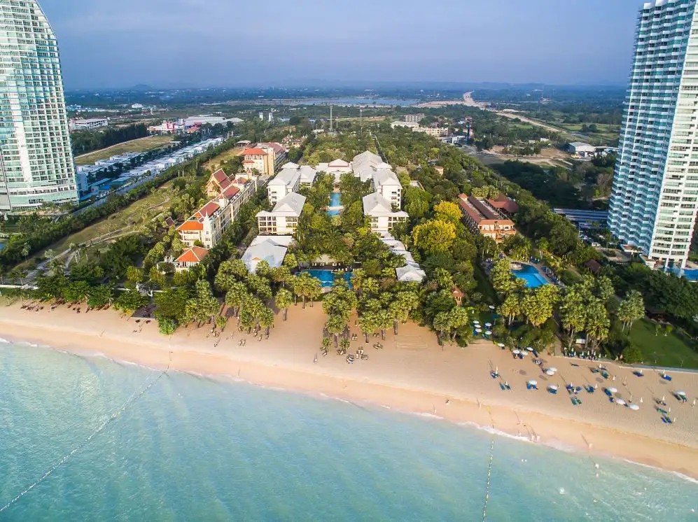 RAVINDRA BEACH RESORT & SPA