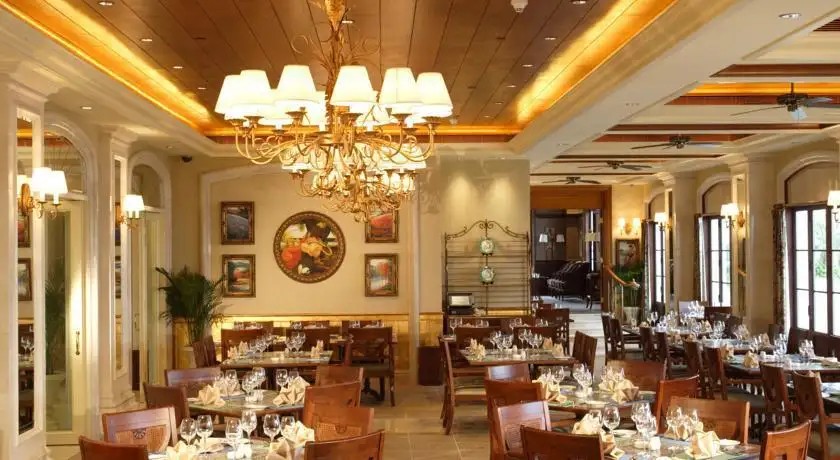 ROCKS HOTEL