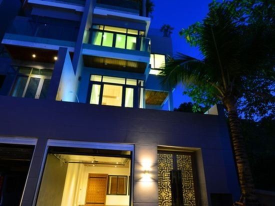 BUKIT POOL VILLAS