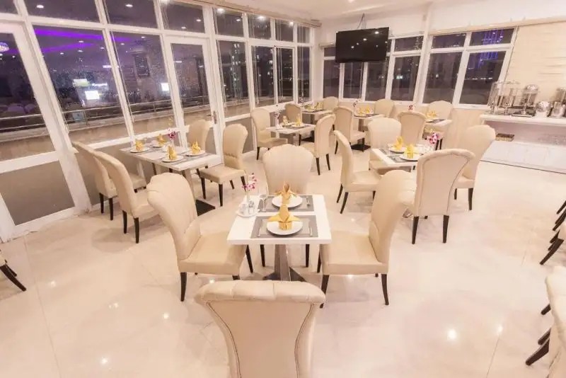 SIGNATURE SAIGON HOTEL